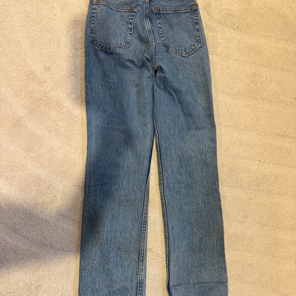 Abercrombie & Fitch The 90s Straight Ultra High Rise - Short - Picture 8 of 11